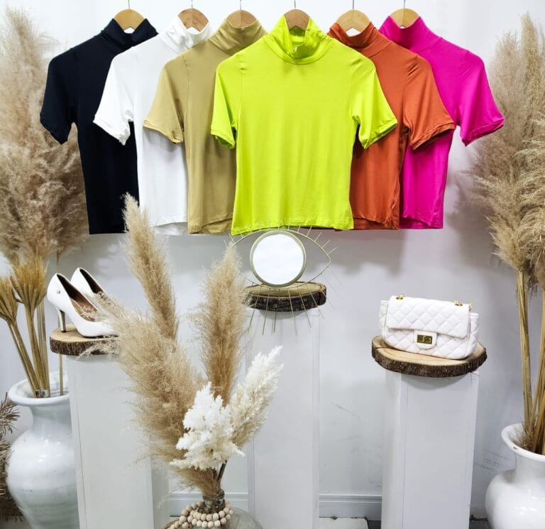 blusa gola alta madona