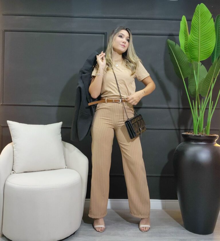 calça pantalona risca