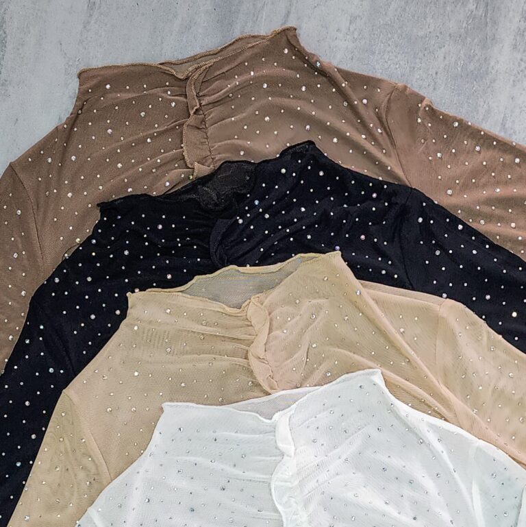 blusa tule strass