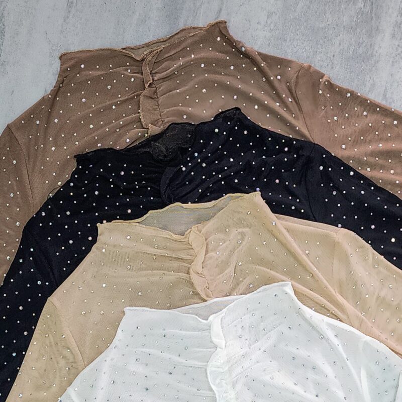 blusa tule strass